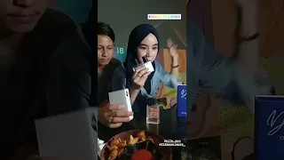 fika di pangku Rahmat