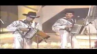 Los Tigres del Norte "Tahur, Rosita de olivo y Ojos negros"