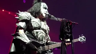 KISS - Calling Dr. Love (live)