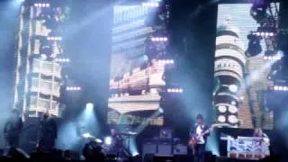 Oasis' last ever gig, V festival 2009 North. 'Live forever' - angry Liam!