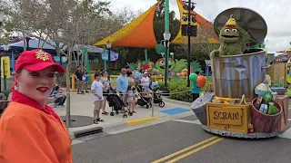 Come join us for the Sea World Sesame Street Parade (2024)