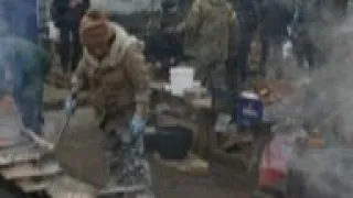 Field kitchen feed military and civilians in Kyiv