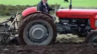 Massey Ferguson 65 mk1 Ploughing 2016