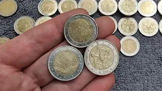 1000€ 2 euro's coin hunt. Rare! collectable coins.