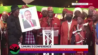 Watch what Kikuyu elders did to Mt Kenya Kingpin Uhuru Kenyattas portrait at the Limuru 3 conference