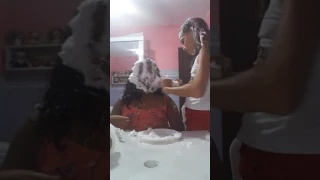 Desafio no torta na cara com a minha amiga