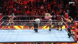 Iyo Sky & Dakota Kai Vs Asuka & Alexa Bliss: Campeonatos en Pareja - WWE Raw Español: 31/10/2022