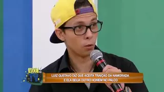 Você na TV 13/10/2015 Jovem vê namorada beijando outro e prova que aceita traição