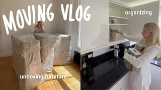 London moving vlog pt.2 | Unboxing furniture, organizing my kitchen, updating my wardrobe