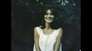 Quelqu'un m'a dit (Carla Bruni) hour-version