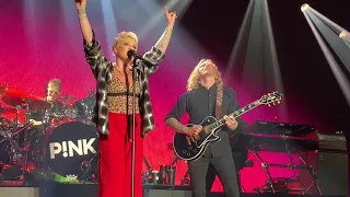 P!NK - Barbies & I Am Here - Hollywood Palladium (2/7/2019)