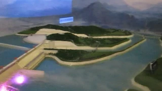 Chongqing, Sichuan: Miniature model of the Three Gorges Dam