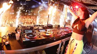 Juicy M - Live at Offline Festival