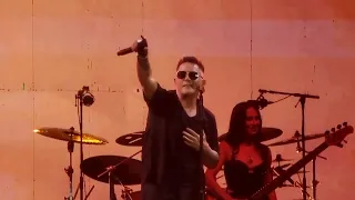 Así se despide Alejandro Sanz del público en el cirre de la Feria de San Marcos