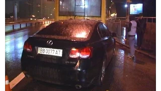 У Києві водій на Lexus збив людину