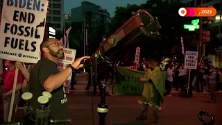 Climate protest outside White House correspondent gala