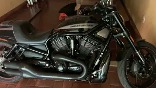 Harley-Davidson V-rod night , pneu 280/35/18 , escape esportivo