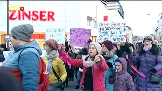 ONE BILLION RISING Tanzdemo gegen Gewalt an Frauen und Mädchen