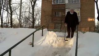 Жители Мытищ жалуются на снег