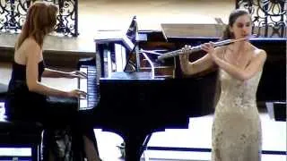 "Feeling Good" by Newley/Bricusse performed by Tranquillo Duo