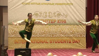 qazaq dance