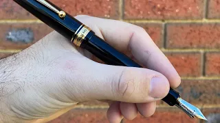 THIS ONE IS SPECIAL. The Pilot Custom 845 Urushi Fountain Pen Review