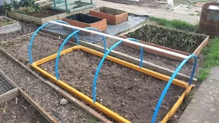 D I Y  How To Make A Hoop House - Cold/Frame - NetCloche