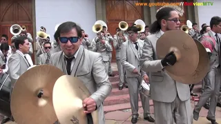 CAPORAL MEGAMIX CON LA PENDEKS BAND DE ORURO