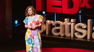 Šaty - zrkadlo duše a doby? | Zuzana Šidlíková | TEDxBratislava