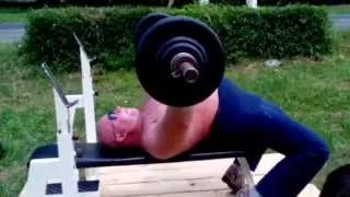 1. Андрей Гальцов жим лежа 100 кг на 78 раз / Andrey Galtsov Benchpressing 100kg x 78