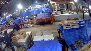 Surveillance video shows thieves inside Houston Farmers Market