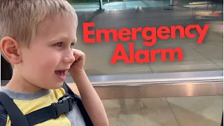 Severe Autism pulls Emergency Alarm at Museum