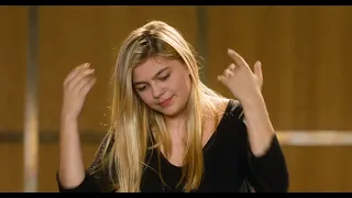 Louane - Je vole (extrait du film de 2014 'La famille Bélier' ; sans sous-titre forcé)