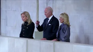 Biden, world leaders arrive for queen's funeral