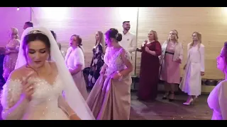 Група Край. Запальне весілля в Поляниці. «Одна калина за вікном…»