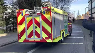 London Fire Brigade - A21 Paddington’s FRU responding.