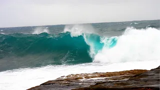 Cape Solander Surf Report - VERY HEAVY with a chance of showers and drowning (24 May 2020)
