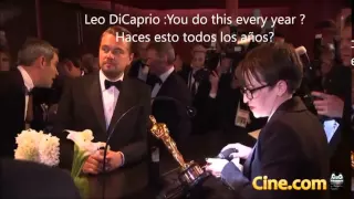 Leonardo DiCaprio mientras graban su Oscar - Subtitulado en Español