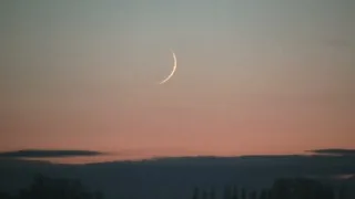 3,5%-os alkonyi holdsarló (waxing crescent moon) time lapse Fonyód 14/12/2023