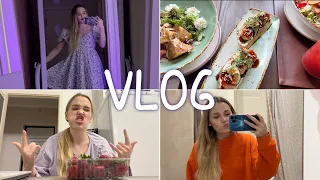 VLOG: киста в мозге, педикюр, семейная встреча, пустые баночки и покупки косметики