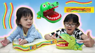 Crocodile game for kids 💎 AnAn ToysReview TV 💎