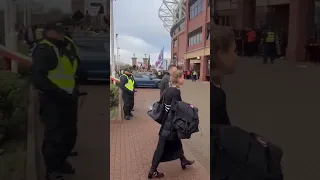 🔥 Newcastle’s owners get feisty reception from Sunderland fans