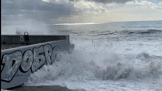 1.12.2021. Погода в Сочи в декабре. Смотри на Чёрное море каждый день.