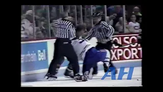NHL Jan. 15, 1990 Claude Lemieux,MTL v Gaetan Duchesne,MIN Montreal Canadiens Minnesota North Stars