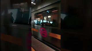 Delhi Me Metro || 🚇😳#trending #new #shorts #viral #shorts