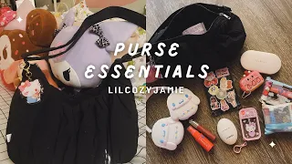 Whats in my purse 🎀✨ | goodtotes croissant sling