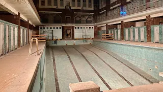 The swimming pool rooms - Stadtbad RELOADED - Berlin Lichtenberg -