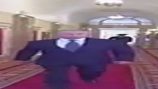 Wide Putin walking but he's always in frame full version