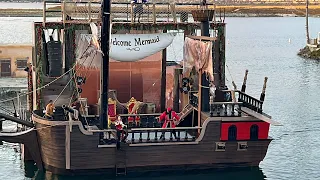 Pirates Ahoy! The Battle For Mermaid Cove - SeaWorld San Diego