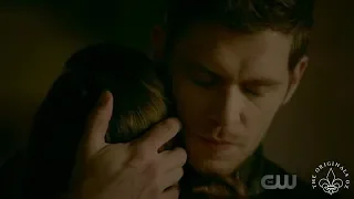 The Originals 5x09 Klaus & Hope hug